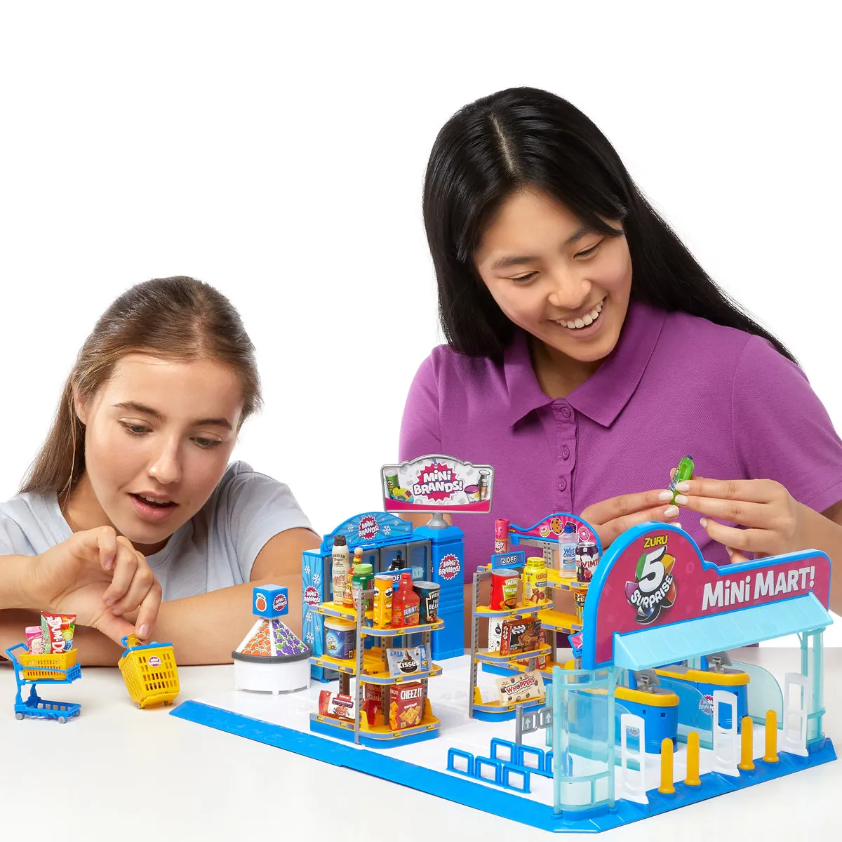 5 Surprise Mini Brands Series 3 Mini Mart with 5 Exclusive Minis by ZURU