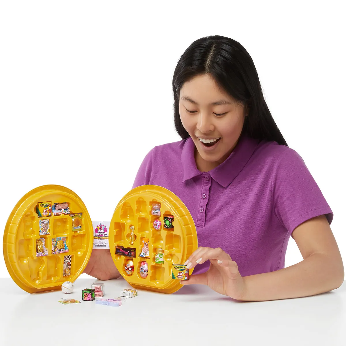5 Surprise Toy Mini Brands - Gold Rush Collectors Case with 5 Surprises