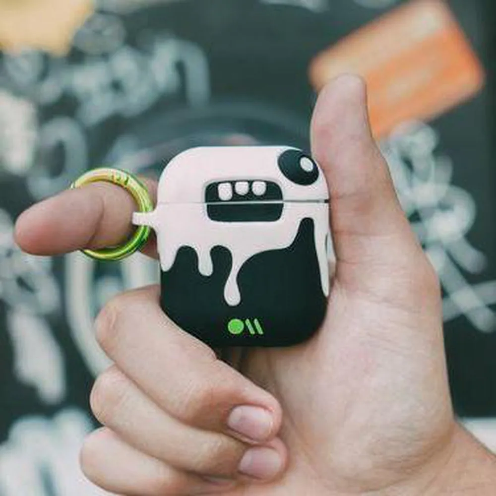 CASE-MATE CreaturePods AirPods Case - Ozzy Dramatic - White/Black