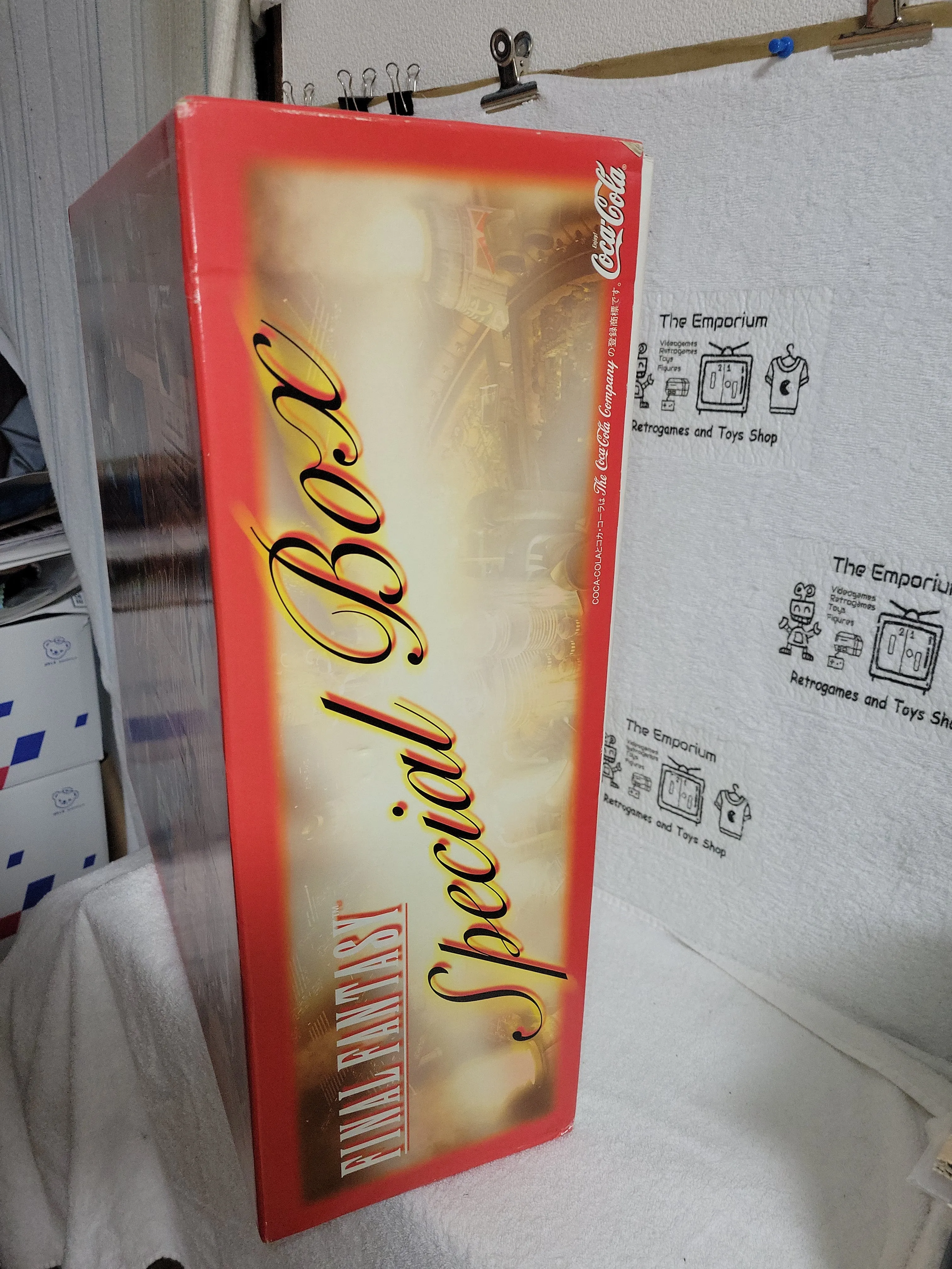 FINAL FANTASY CocaCola Limited Special Box 36 Figure Tshirt Movie Book