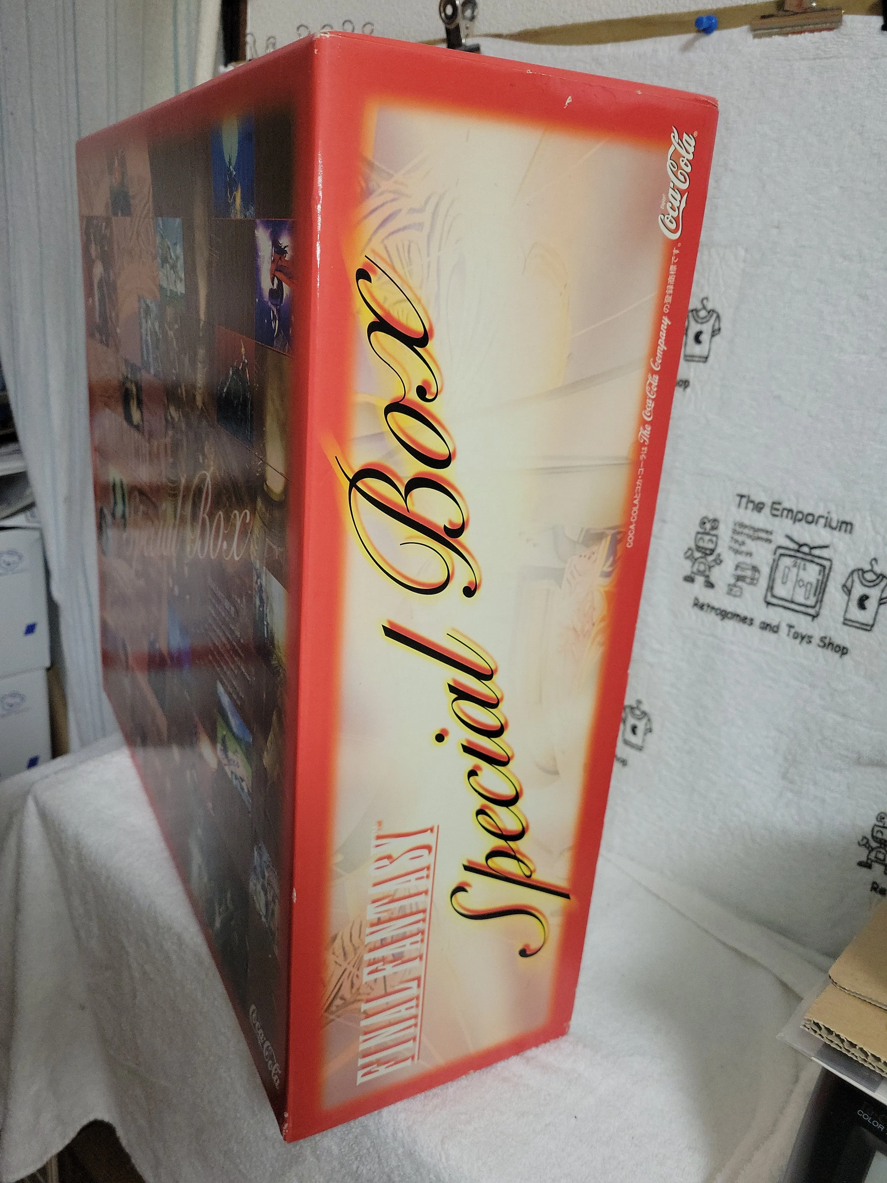 FINAL FANTASY CocaCola Limited Special Box 36 Figure Tshirt Movie Book