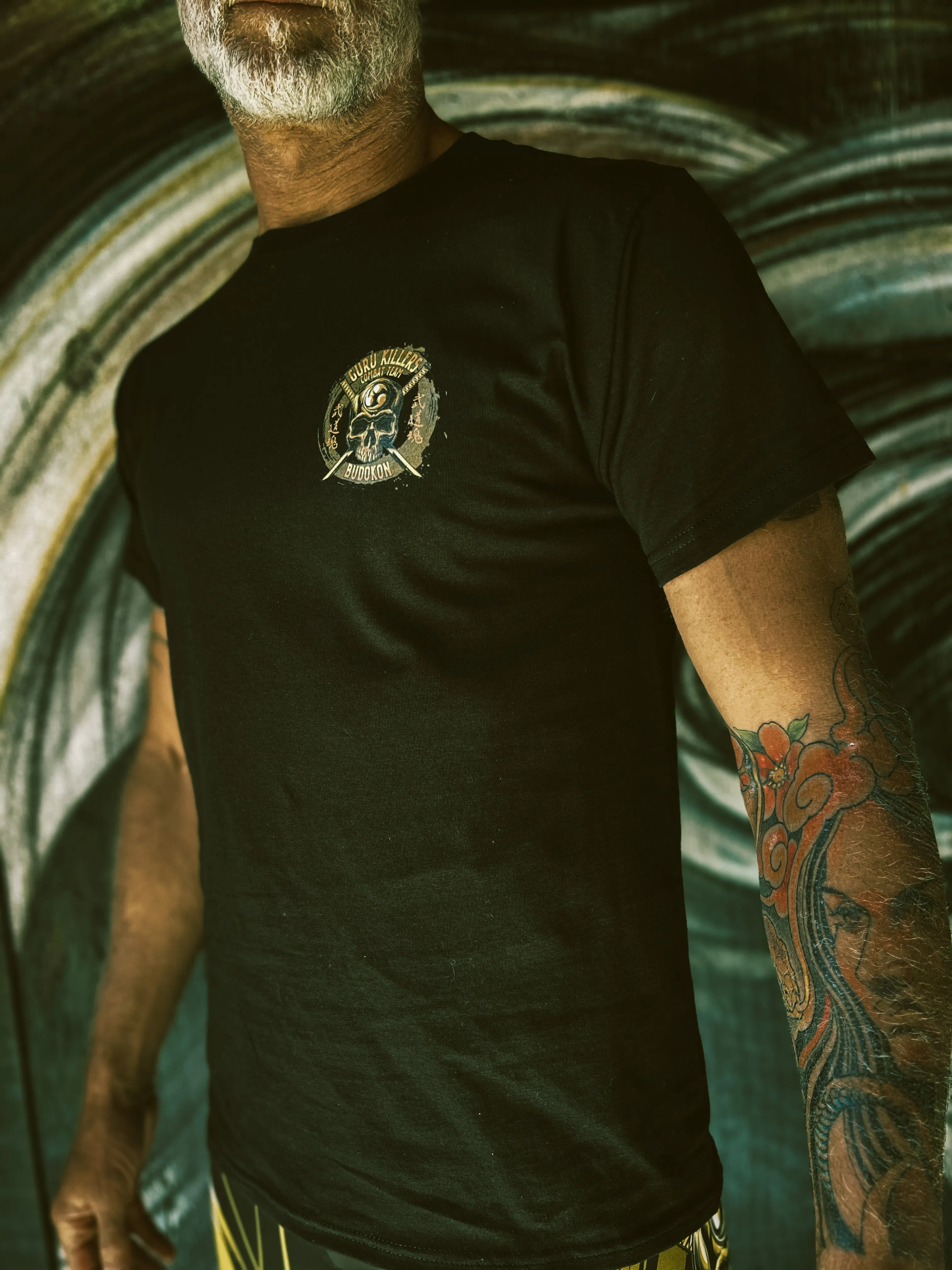 MEN'S GURU KILLER COMBAT TEAM TEE