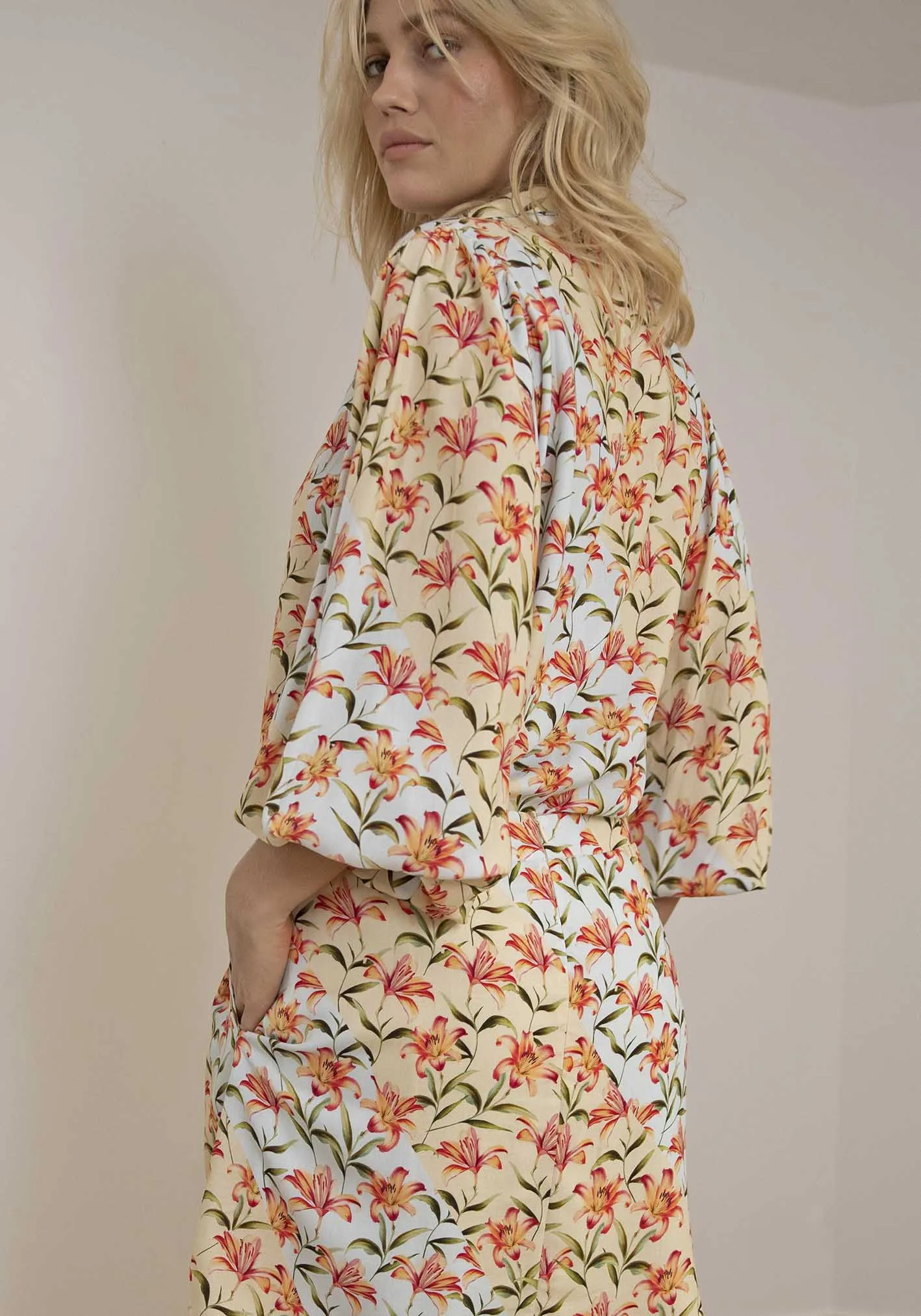 Waterlily Spliced Floral Mini Skirt   Blouse Set