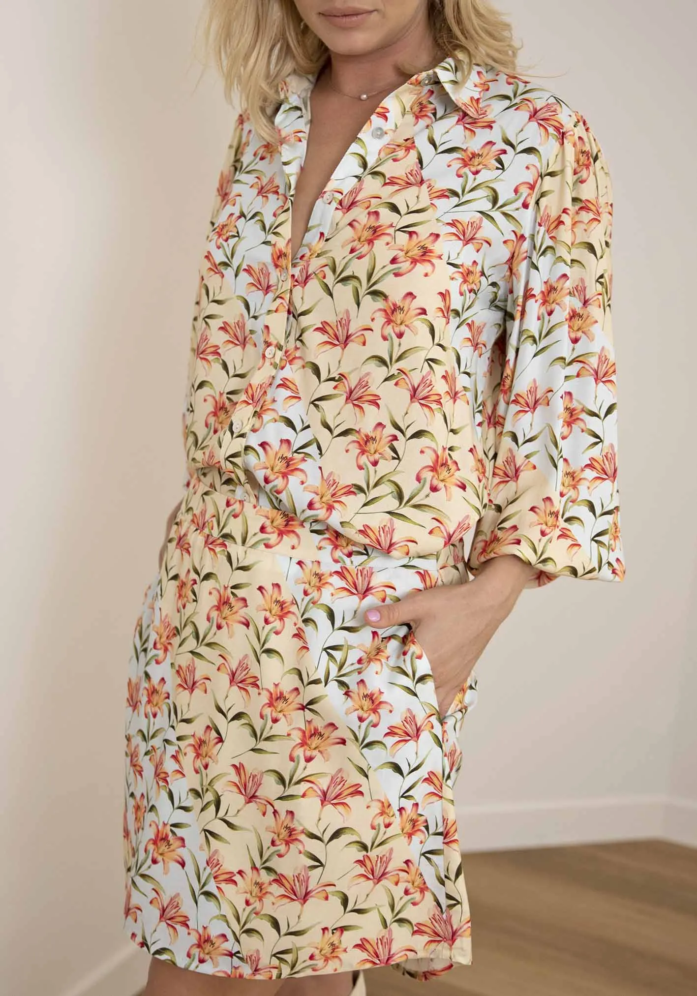 Waterlily Spliced Floral Mini Skirt   Blouse Set