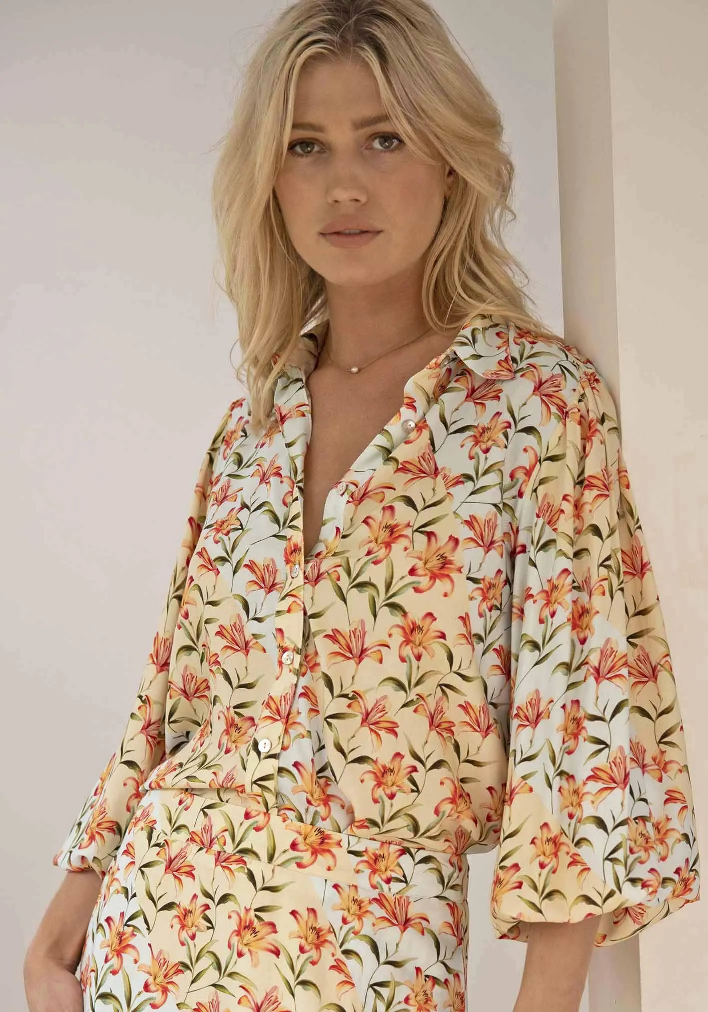 Waterlily Spliced Floral Mini Skirt   Blouse Set