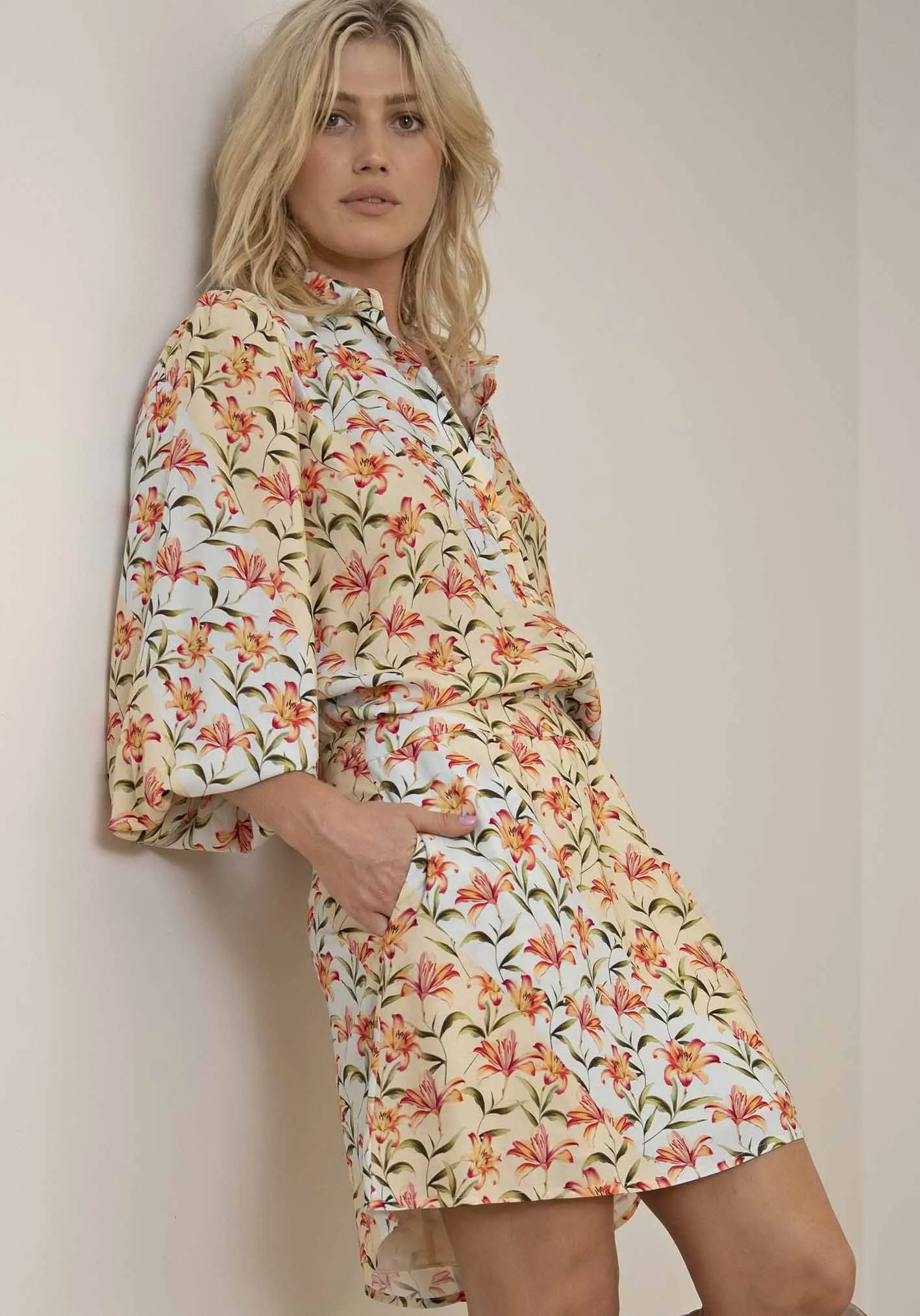 Waterlily Spliced Floral Mini Skirt   Blouse Set